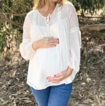 Блузка из швейцарского кружева в горошек цвета слоновой кости Liv Maternity