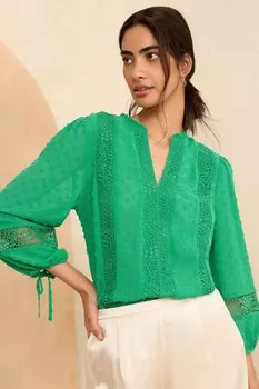 Блузка из ткани добби с рукавами 3/4 и рюшей по горловине Love & Roses, зеленый