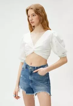 Блузка Koton с глубоким вырезом, белый