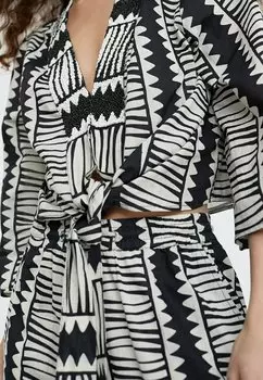 Блузка LOLA CASADEMUNT, черная, белая