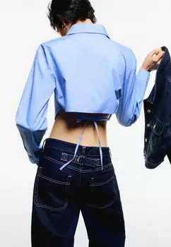 Блузка на пуговицах Bershka, синий