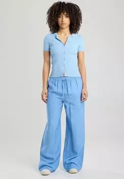 Блузка на пуговицах ELLE America Today, светло-голубой