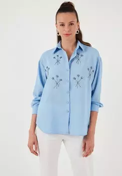 Блузка на пуговицах LELA, светло-голубой