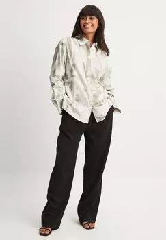 Блузка на пуговицах MIT AUFGEDRUCKTEM DETAIL NA-KD, светло-зеленый