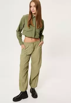 Блузка на пуговицах PARACHUTE CROP LONG SLEEVE FLAP POCKET DETAIL ELASTIC WAISTBAND Koton, зеленый