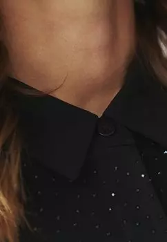 Блузка на пуговицах TATUUM, черный