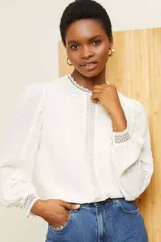 Блузка с длинными рукавами высоким вырезом и кружевной отделкой Love & Roses, белый