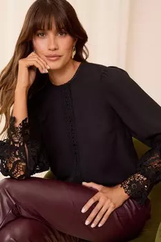 Блузка с круглым вырезом и кружевными манжетами Love & Roses, черный