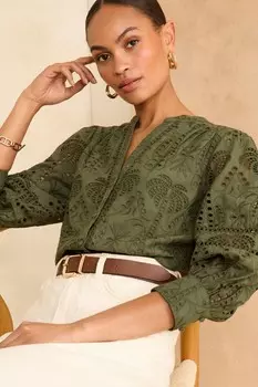 Блузка с V образным вырезом и пуговицами Love & Roses, зеленый