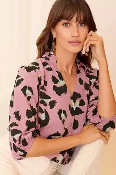 Блузка с v образным вырезом, рукавом 3/4, застежкой на пуговицы Love & Roses, розовый
