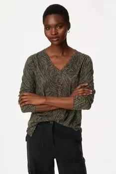 Блузка с заостренными краями и принтом Marks & Spencer, хаки