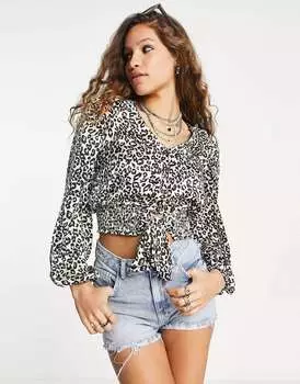 Блузка Topshop с присборенной завязкой спереди и цветочным принтом
