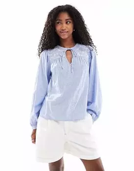 Блузка Vero Moda с вышивкой на завязках спереди синего цвета