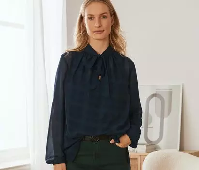 Блузка в клетку с бантом Tchibo