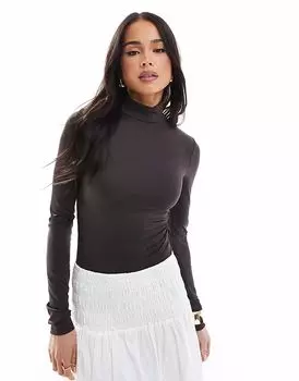 Боди Bershka с высоким воротом и длинными рукавами коричневого цвета