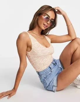 Боди без рукавов с глубоким вырезом и разноцветным принтом Miss Selfridge