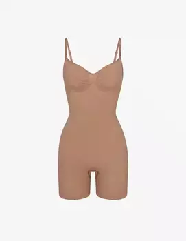 Боди до середины бедра SKIMS, цвет Sienna