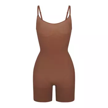 Боди до средины бедра SKIMS Everyday Sculpt, цвет Jasper