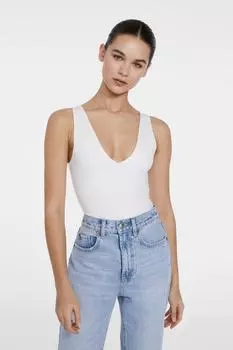 Боди из полиамида с V-образным вырезом Stradivarius, экрю