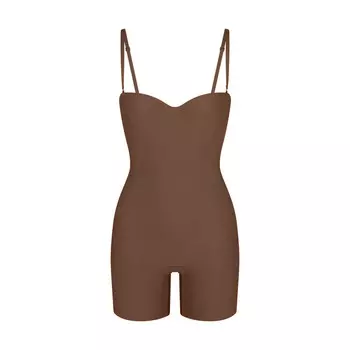 Боди на косточках до средней длины бедра SKIMS Skims Body, цвет Jasper