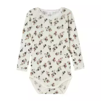Боди с длинными рукавами Name It «NMFWANG WOOL NEEDLE LS BODY NOOS», выполнено из чистой шерсти мериноса, цвет Snow White