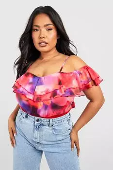 Боди с холодными плечами и руфлями plus Boohoo, красный