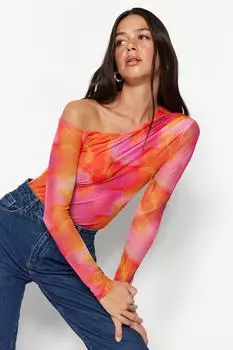 Боди Trendyol с узором и кнопками, розовый