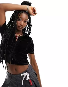 Bolongaro Trevor – черный бархатный топ стрейч с планкой на пуговицах