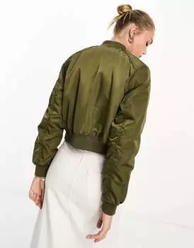 Бомбер Pull&Bear зеленого цвета хаки