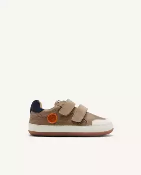 Босоногая спортивная обувь для мальчиков светло-коричневого цвета с сеткой Gioseppo, цвет Marrn claro