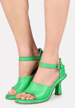 Босоножки A.S.98