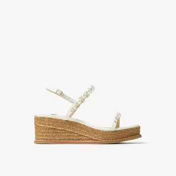 Босоножки amatuus 60 на танкетке из искусственной кожи с жемчугом Jimmy Choo, цвет latte/white
