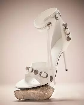Босоножки Cagole 110 мм Balenciaga, цвет 1081 Black/Silver