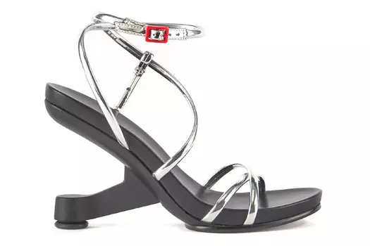 Босоножки Eamz Lee на каблуке United Nude, серебряный