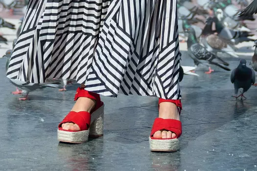 Босоножки Ingrid на каблуке Camila'S, красный