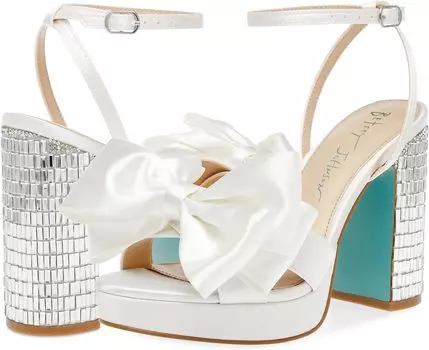 Босоножки Maddy Blue by Betsey Johnson, слоновая кость