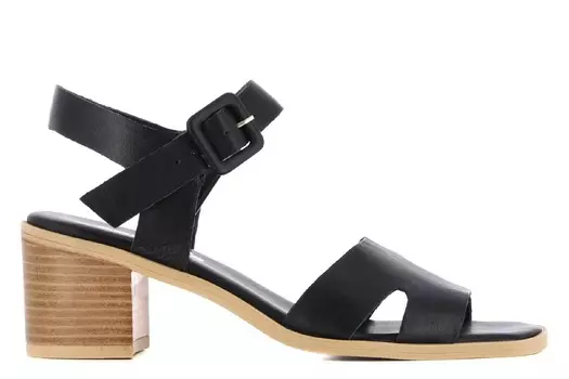 Босоножки Merve на каблуке Camila'S, черный