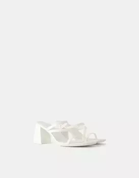 Босоножки-Мюли на высоком каблуке с несколькими ремешками Bershka, белый