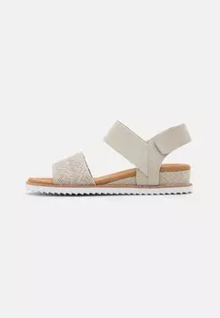 Босоножки на цельной подошве Desert Kiss Skechers, кремовый