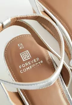 Босоножки на цельной подошве Forever Comfort® Next, серебро