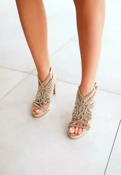 Босоножки на каблуке Alma en Pena