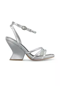 Босоножки на каблуке Alma en Pena, посеребренный