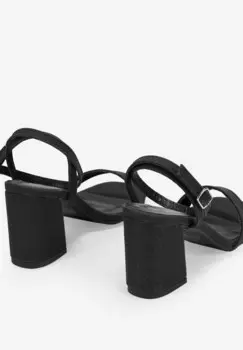Босоножки на каблуке Bosanova, черный