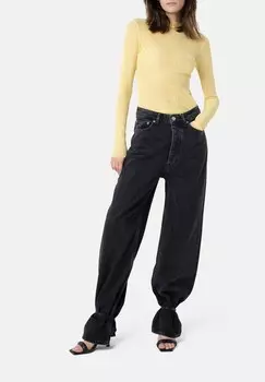 Босоножки на каблуке L37, черный