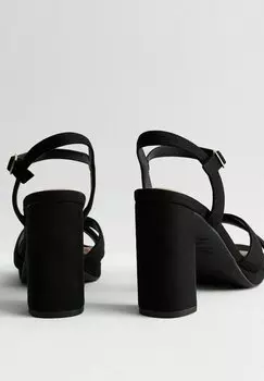 Босоножки на каблуке New Look, черный