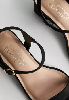 Босоножки на каблуке New Look, черный