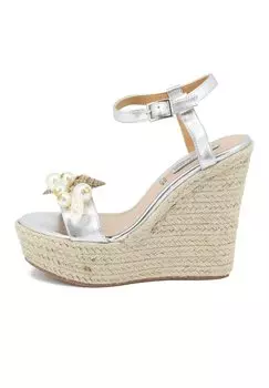 Босоножки на каблуке Queen Helena