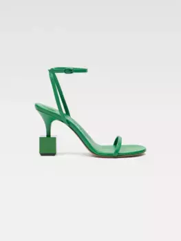 Босоножки на каблуке с геометрическим рисунком Bisou Jacquemus, зеленый