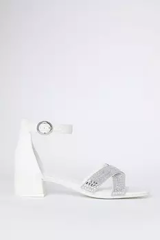 Босоножки на низком каблуке Lipsy, белый