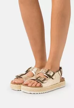 Босоножки на платформе Barbour